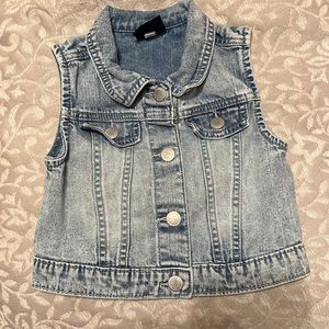 Oshkosh Jean vest size 4t